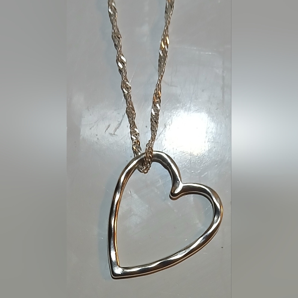Silver Heart Pendant Necklace